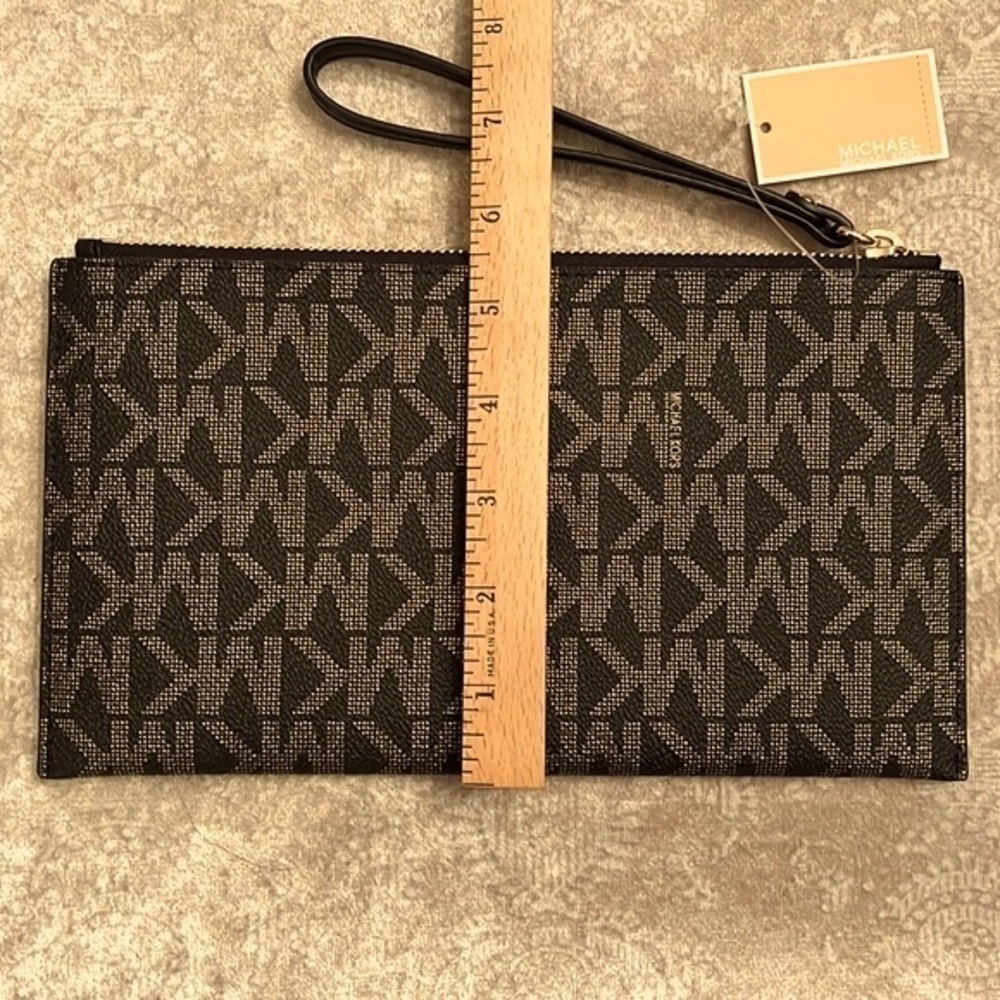 Brand New Michael Kors Large Zippered Clutch Wristlet Black & Gold Jet Set - Picture 8 of 15